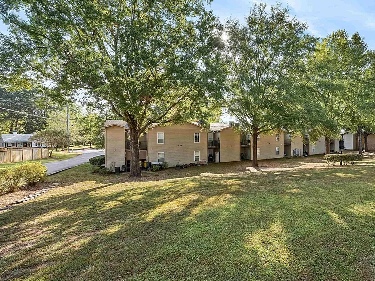 311 Penny Ln #311 — Photo 16