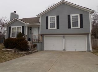 703 16th Ave N, Greenwood, MO 64034