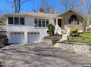 4 Baker Rd, Sussex, NJ 07461