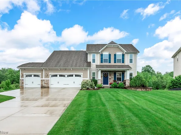 8001 Megan Meadow Dr, Hudson, OH 44236