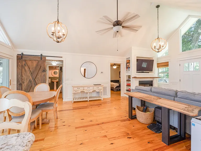 307 Doe Run Cir — Photo 124