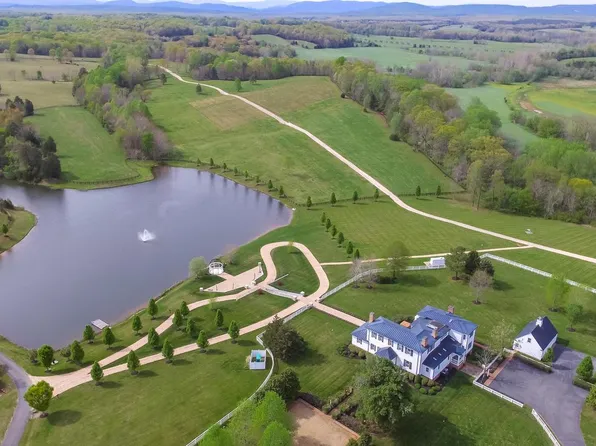 6887 Blenheim Rd, Scottsville, VA 24590