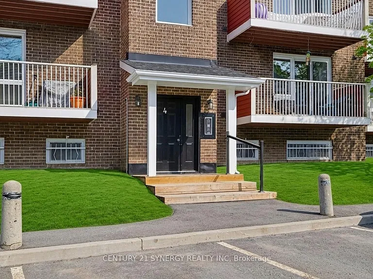 1589 Saint Bernard St #403 — Photo 2
