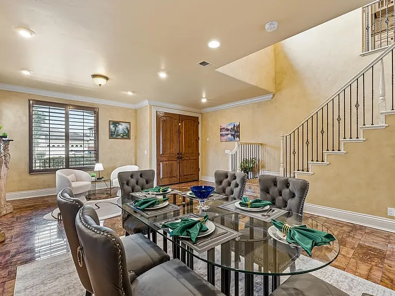 4760 Sea Crest Dr — Photo 17