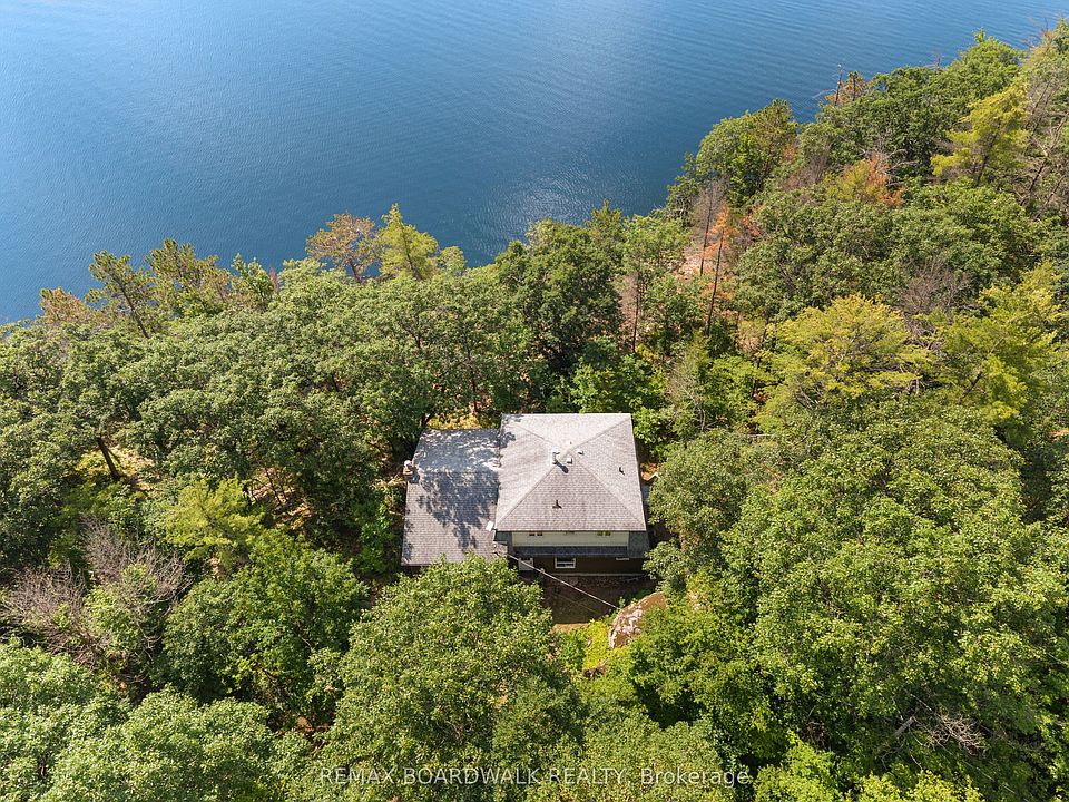 1st image of 202 Folly Rd