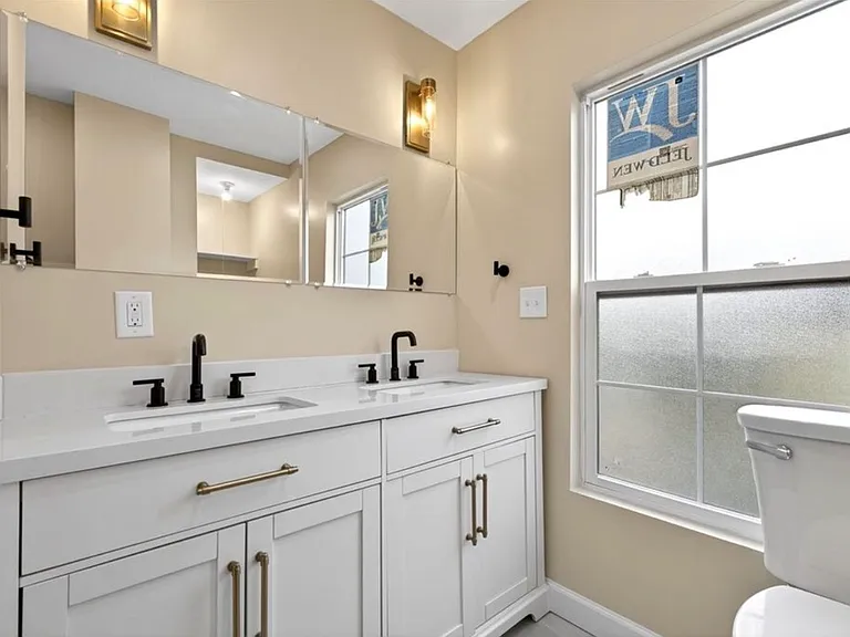 51 Gebhart St — Photo 10