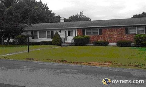 2nd image of 63 Lloyd Ln