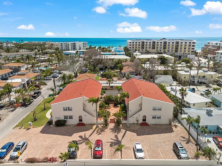 6708 Sarasea Cir #202 — Photo 45