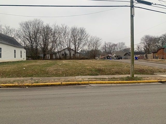 1st image of 311 Woodford Ave