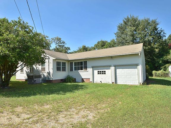 2nd image of 209 Noble St