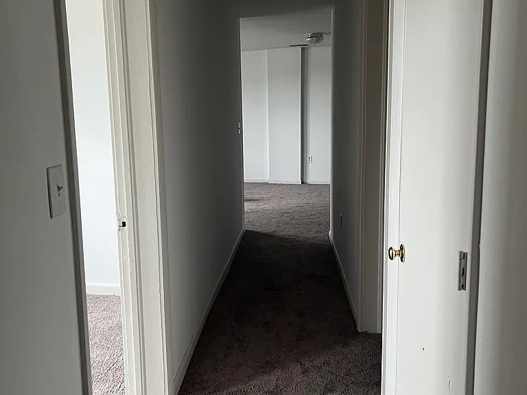 510 W Main St #5 — Photo 3