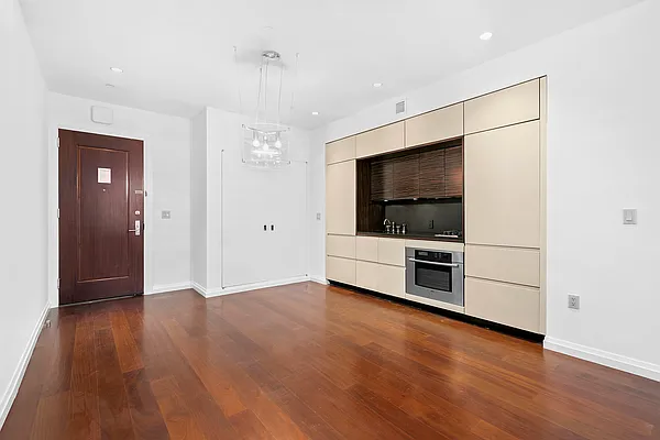 Rented by Corcoran | media 17