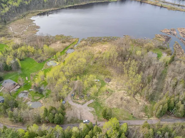 11800 Perch Lake Dr, Duluth, MN 55808