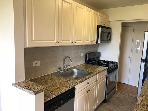 3rd image of 15-20 202nd St #1F