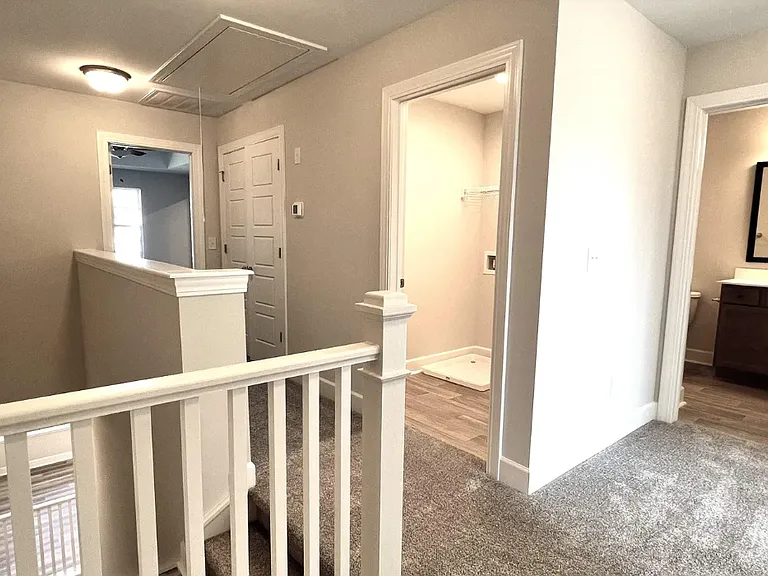 207 Taylor Woods Ct #1 — Photo 8