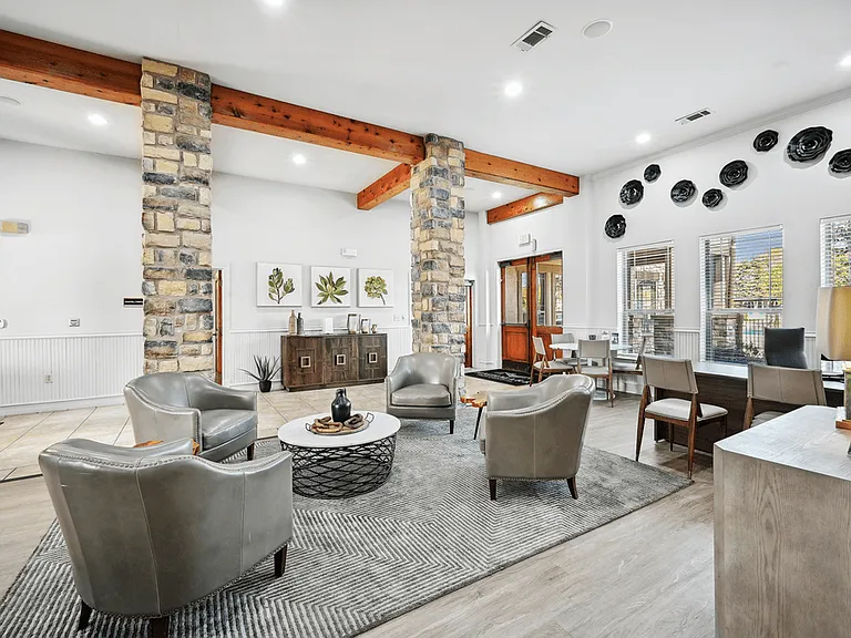 Nolen Grand Apartments — Photo 12