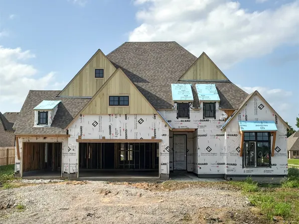 1502 Cedarwood Dr, Claremore, OK 74017