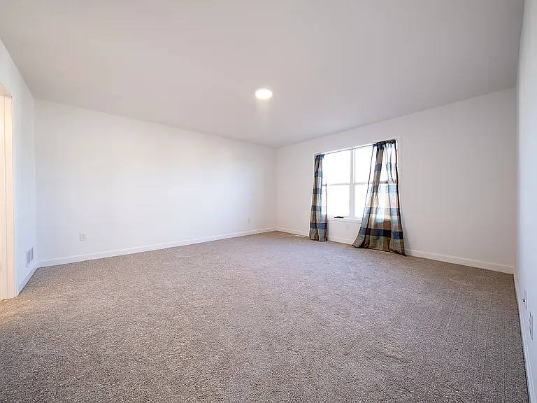 11288 Kingsview Ln N — Photo 16