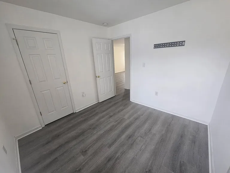 639 Fawnborough Ct — Photo 6
