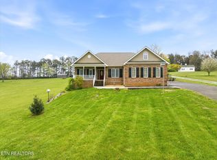 504 Overlook Rd, Lenoir City, TN 37771