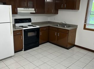173 Bailey St #1L, Woonsocket, RI 02895