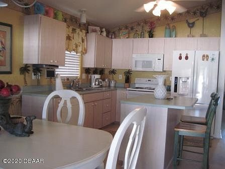 2nd image of 103 Key Colony Ct