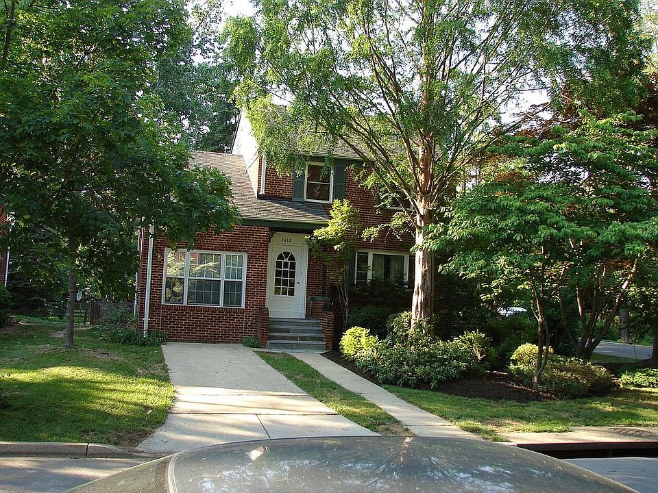 Front view of 4018 Beechwood.