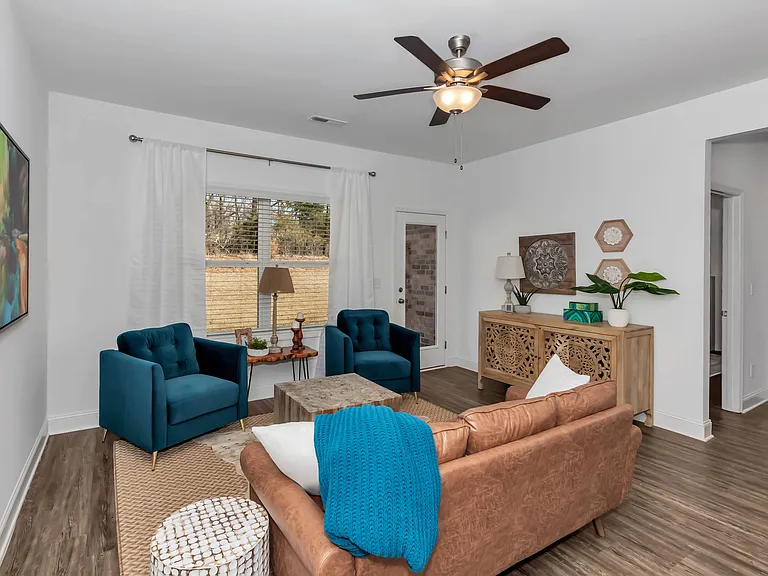 Twin Oaks Townhomes — Photo 8