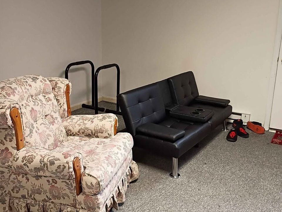 1st image of 322 E Sunbury St #2