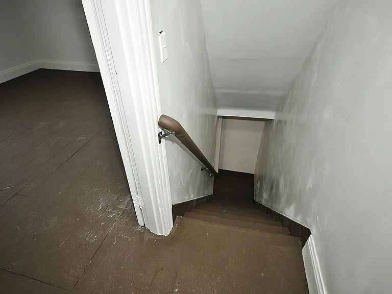 1243 Evans St — Photo 21