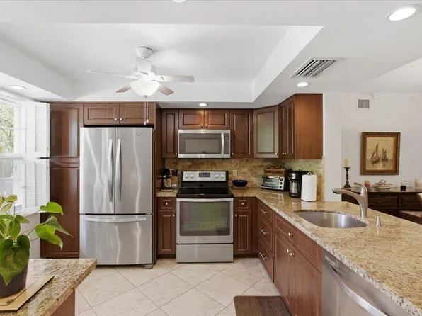 3004 Portofino Isle #E2, Coconut Creek, FL 33066