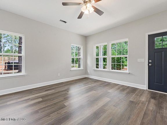2nd image of 139 Jones Rd
