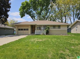 2611 Willow St, Sioux City, IA 51106