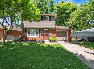 32760 Hiveley St, Westland, MI 48186