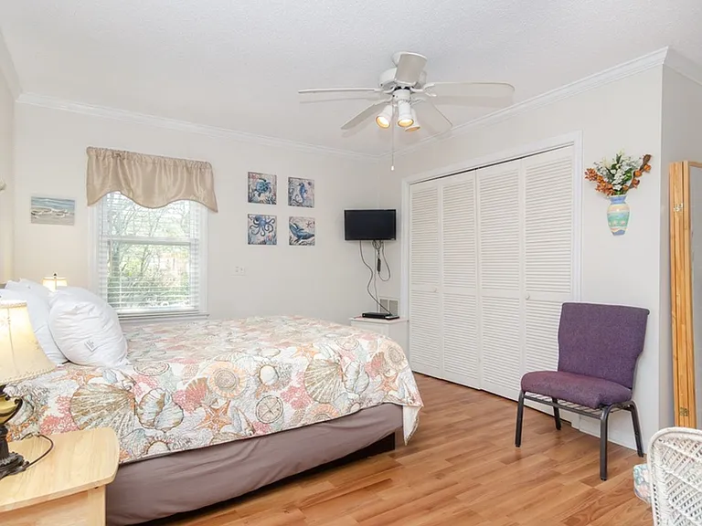 113 S 4th Ave #4 — Photo 12