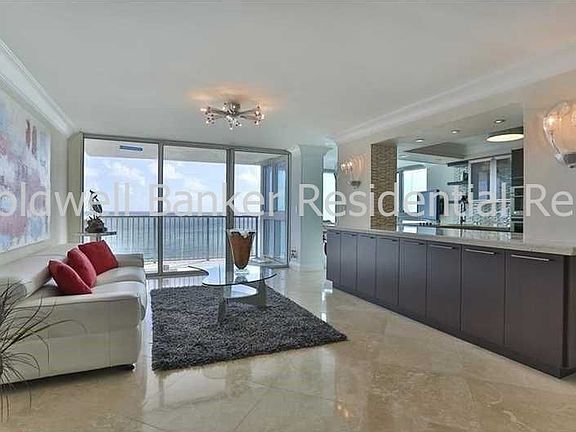 3rd image of 2655 Collins Ave APT 2212