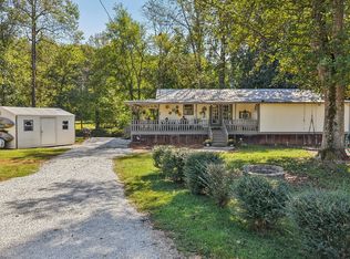 786 Moon Rd, Waco, GA 30182