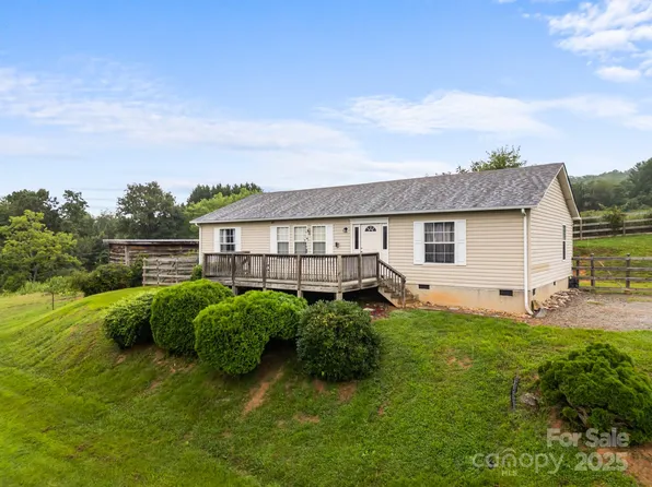 49 Perseverance Dr, Canton, NC 28716
