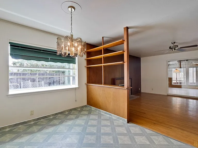 160 Kit Carson Ct — Photo 24
