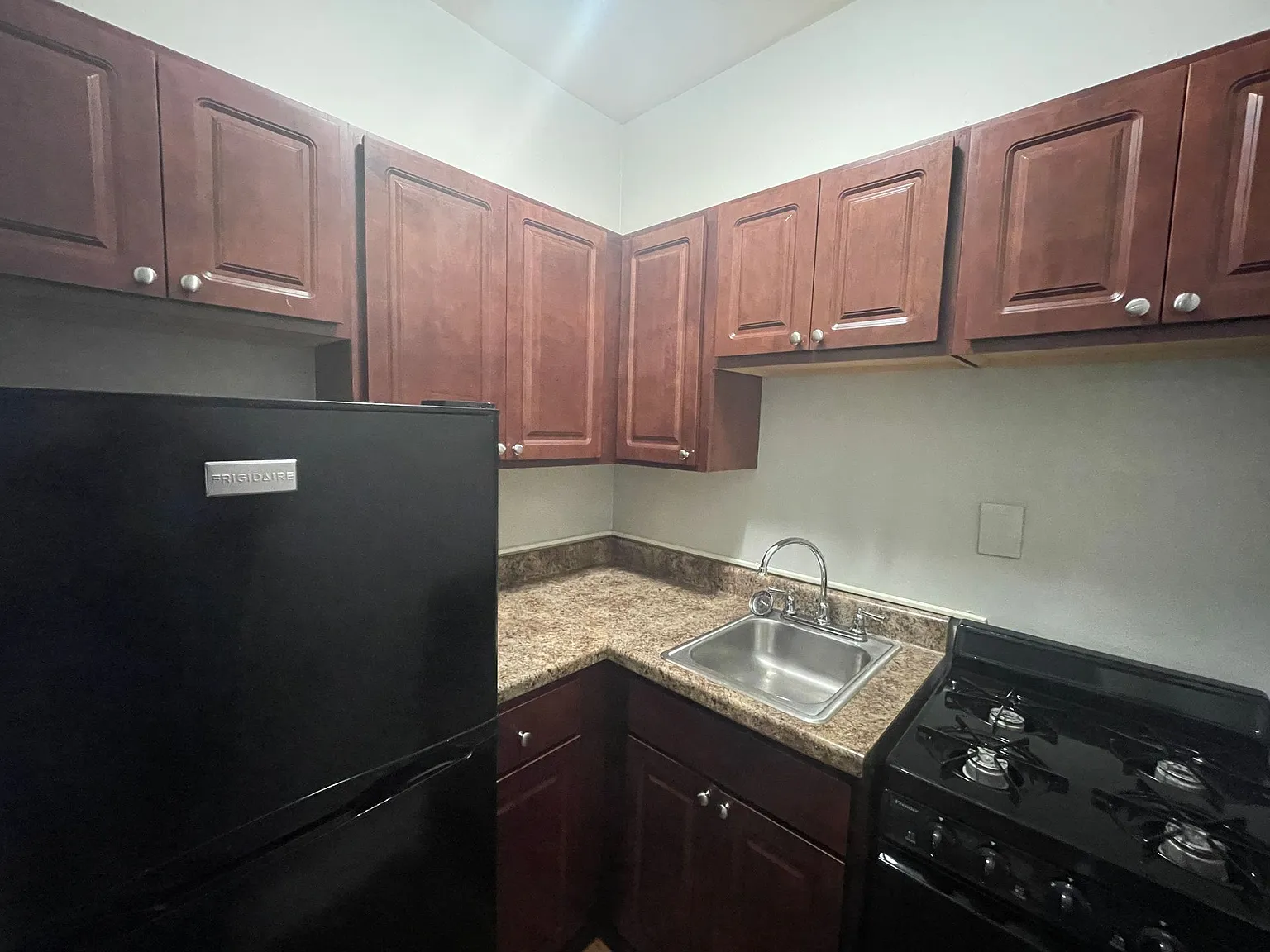 Annabelle LLC — Photo 3
