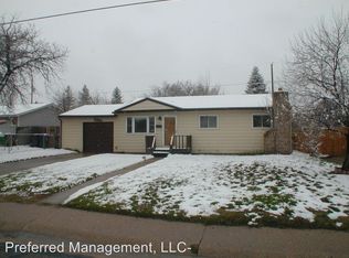 216 Stanfield Ave, Cheyenne, WY 82007