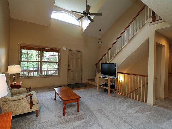 4th image of 245 White Oak Trce