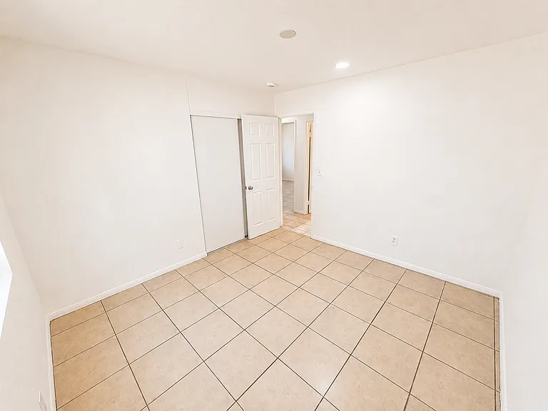 441 Sycamore Street — Photo 8