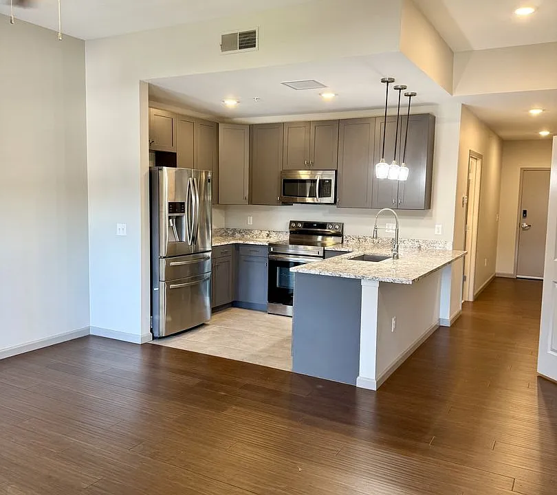 4440 Manchester Ave.- (Grove Lofts)