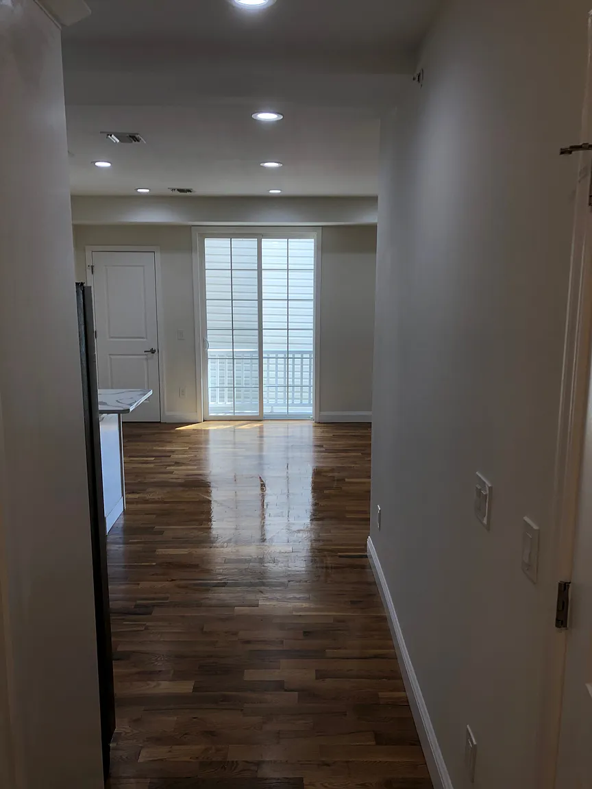 104 Broughton Ave #2B photo 1