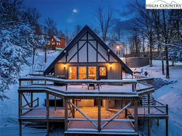 905 Charter Hills Road, Beech Mountain, NC 28604