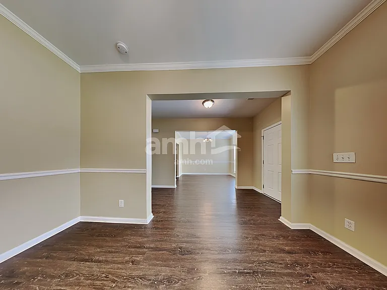 503 Sparkleberry Ln — Photo 8