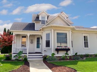 611 6th Ave, Mendota, IL 61342