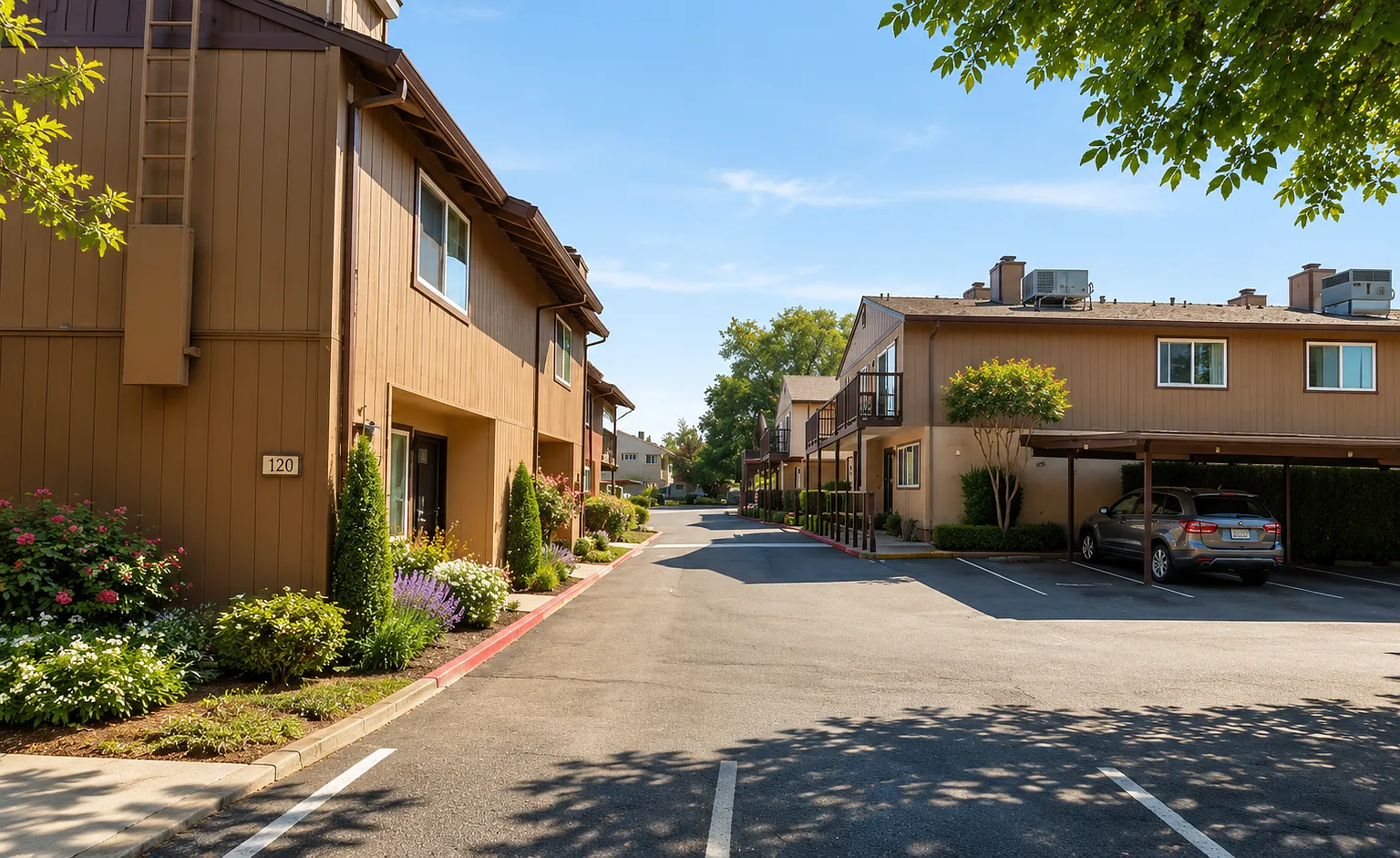 Orangevale Plaza Townhomes — Photo 1
