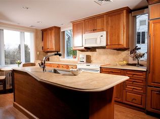 69 Old Army Rd, Bernardsville, NJ 07924